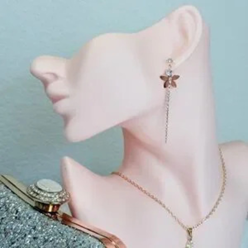 ?? Elegant Gold Butterfly Earrings
